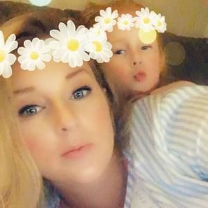 Meet your Posher, Kara